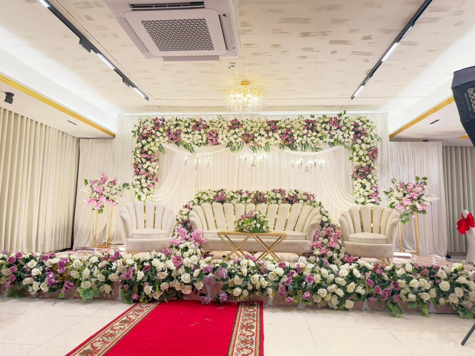 Best Wedding Venue in Dhanmondi – Hall Rent Up to 50% OFF!

 Planning your dream…